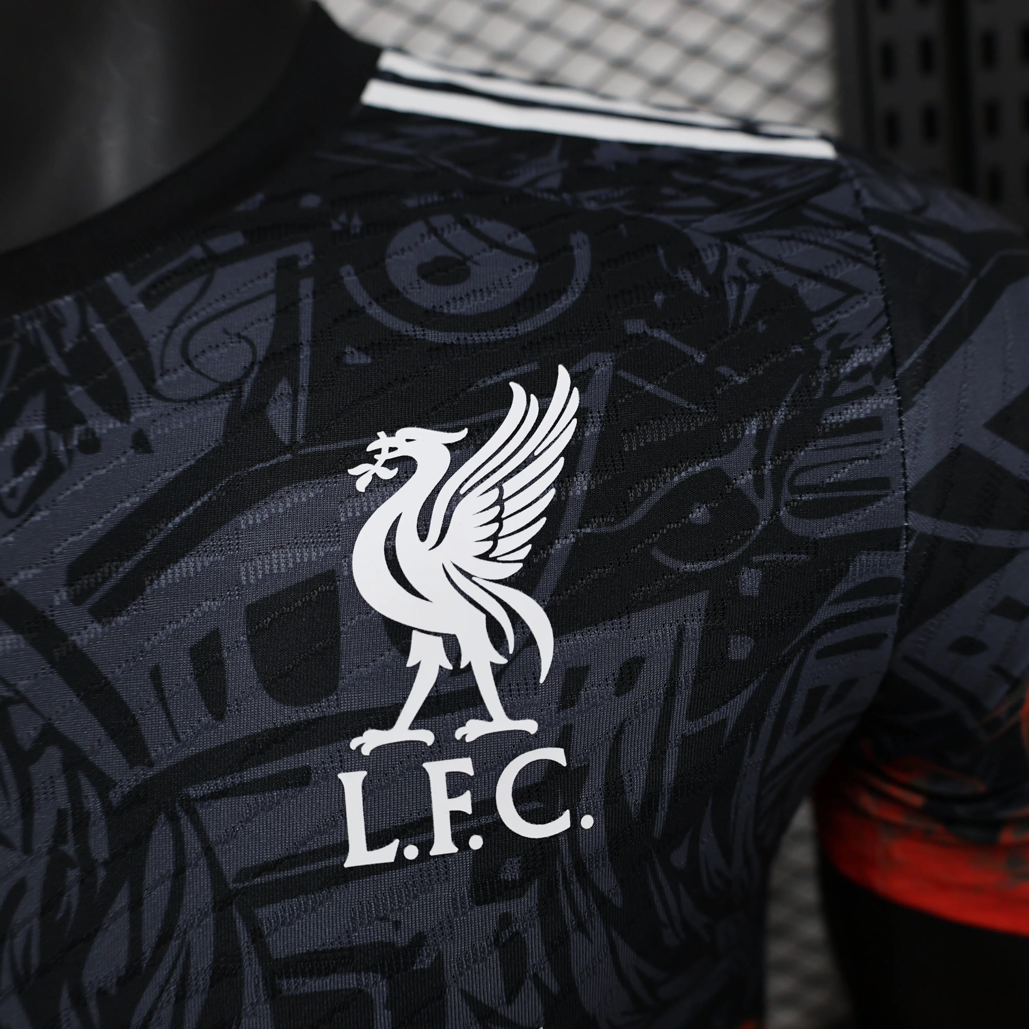 MAILLOT LIVERPOOL ÉDITION SPÉCIALE ROUGE 2024/2025 Onze Maillots