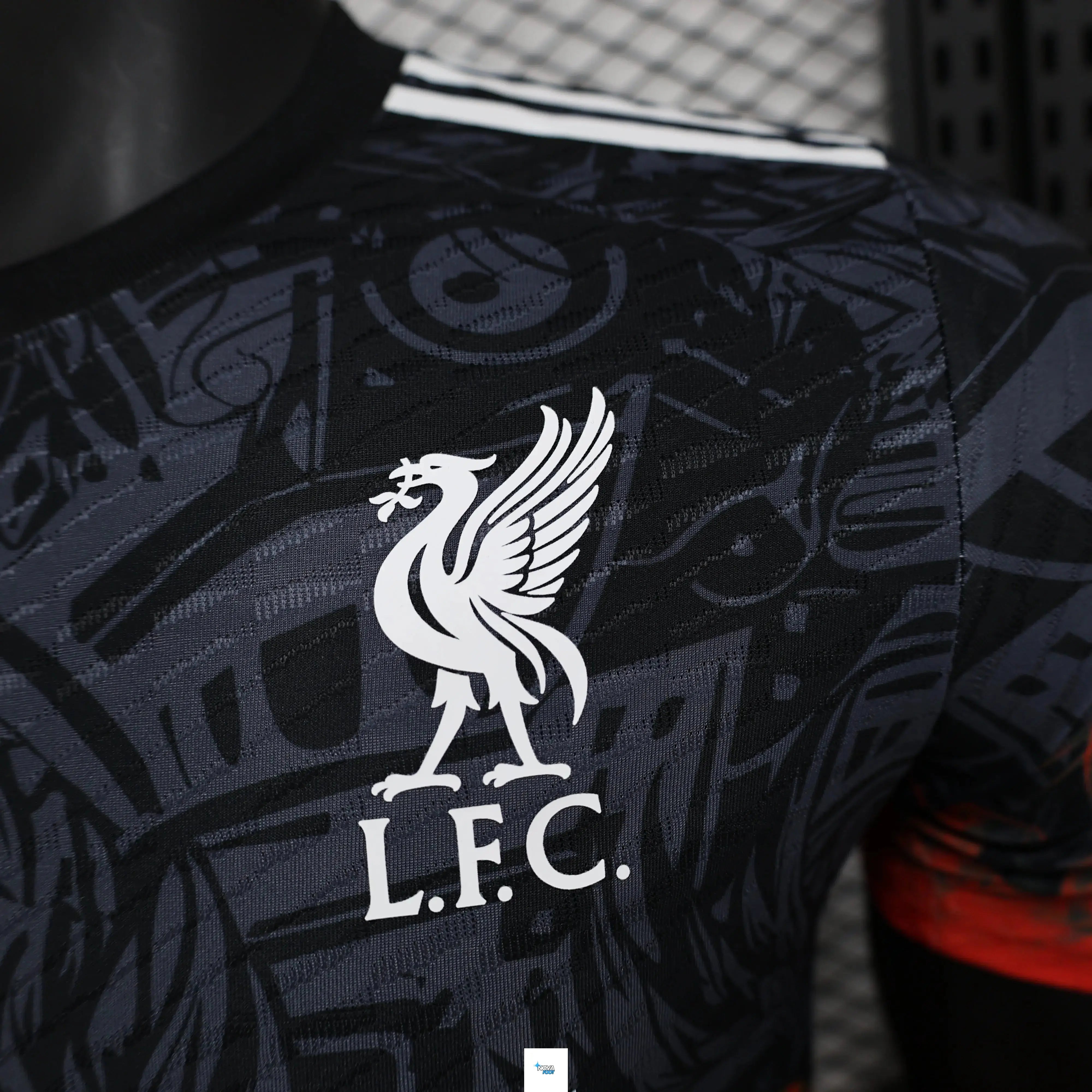 MAILLOT LIVERPOOL ÉDITION SPÉCIALE ROUGE 2024/2025 Onze Maillots