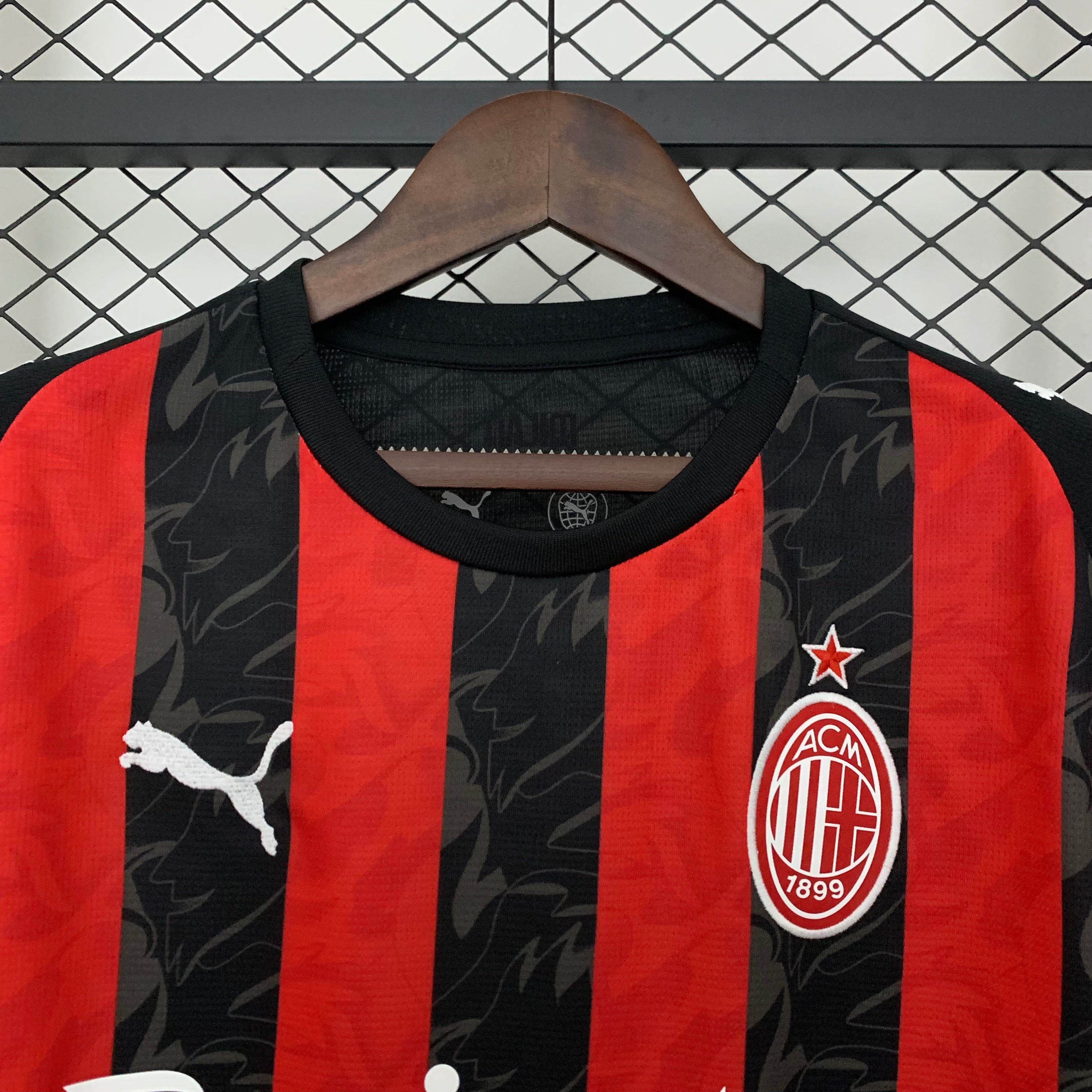 Maillot AC Milan ’ Rouge et Noir ’ 25/26