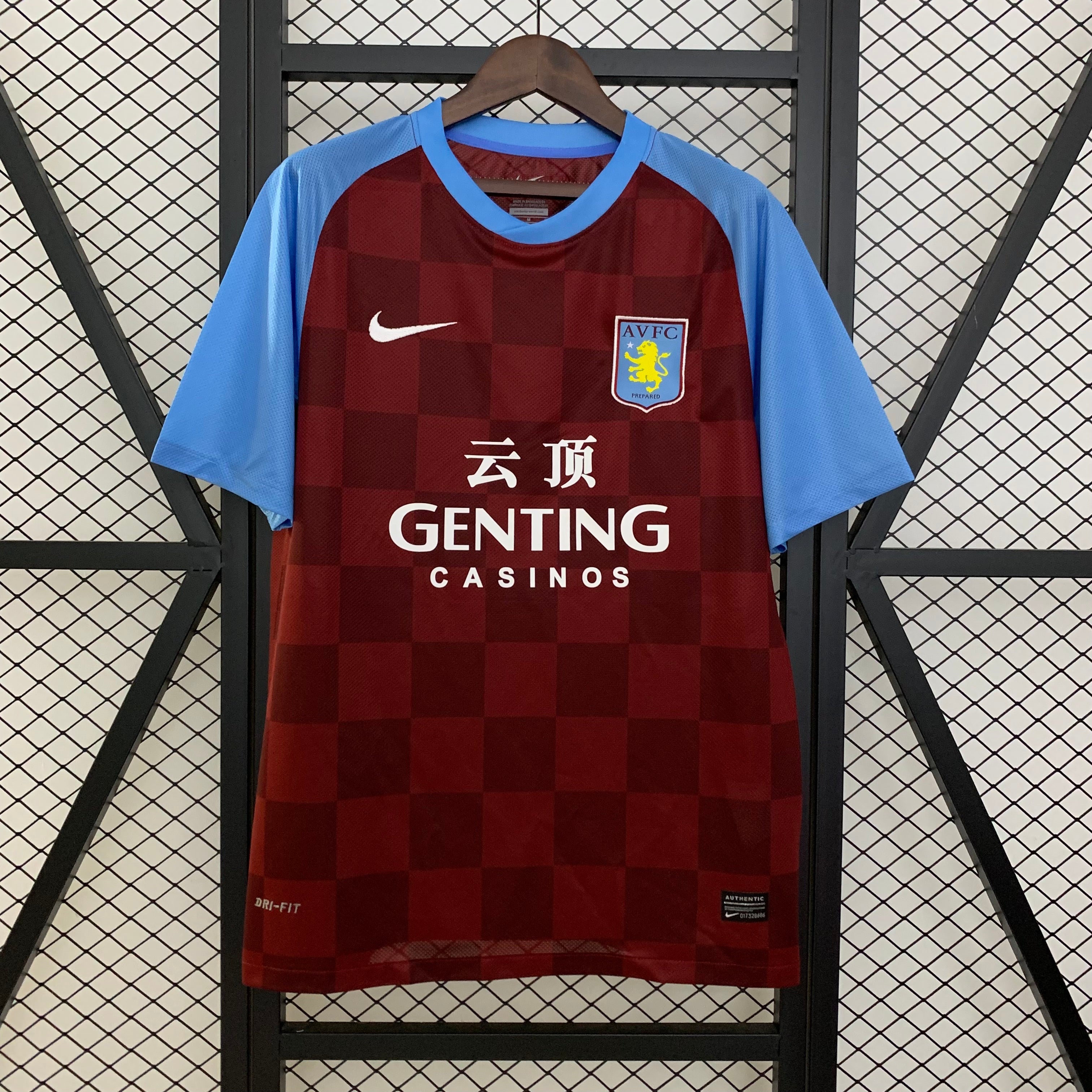 Maillot Aston Villa domicile ’rouge’ 2011/2012
