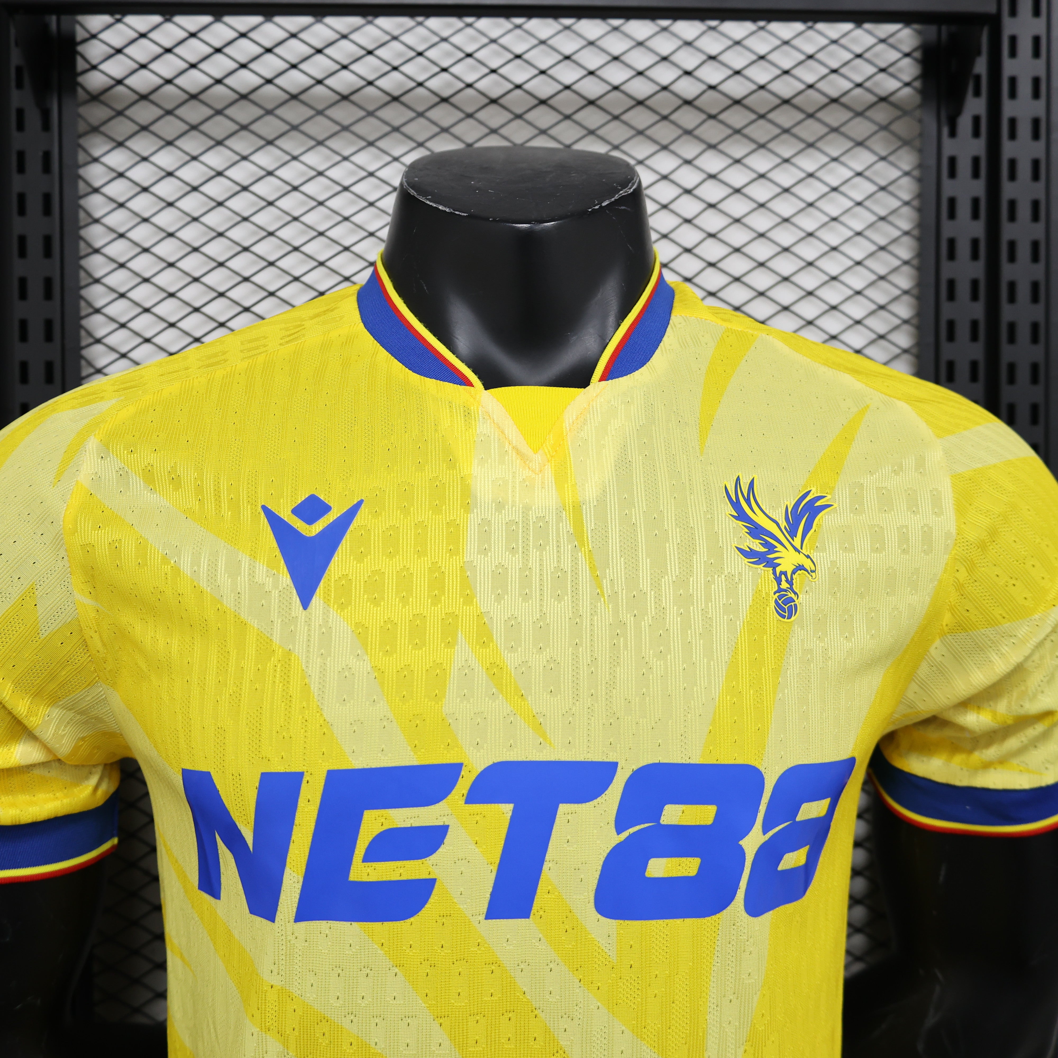Maillot Crystal palace exterieur ’jaune’ 2024/2025