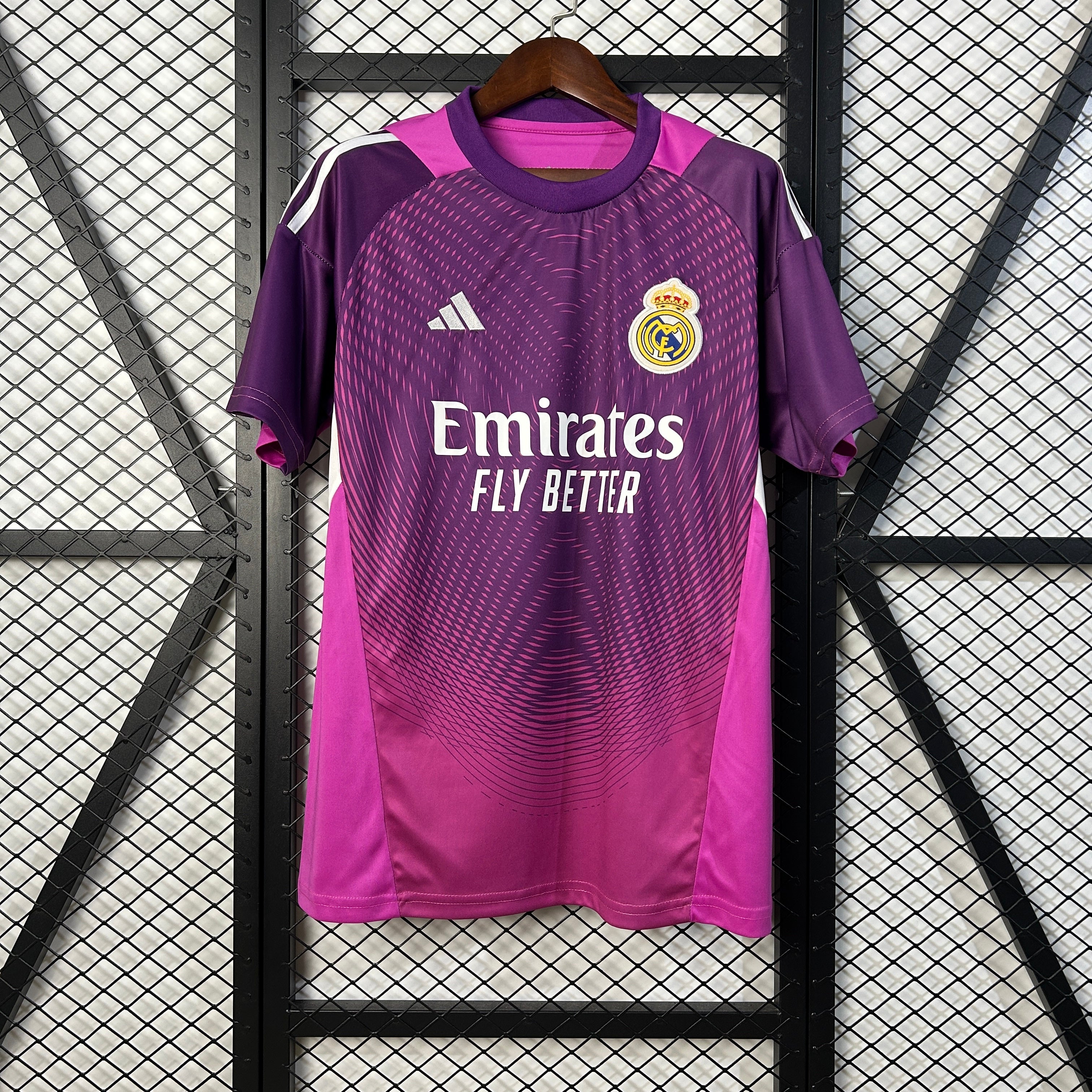 Maillot du Real Madrid Goalkeeper ’ Rose ’ 2025/2026