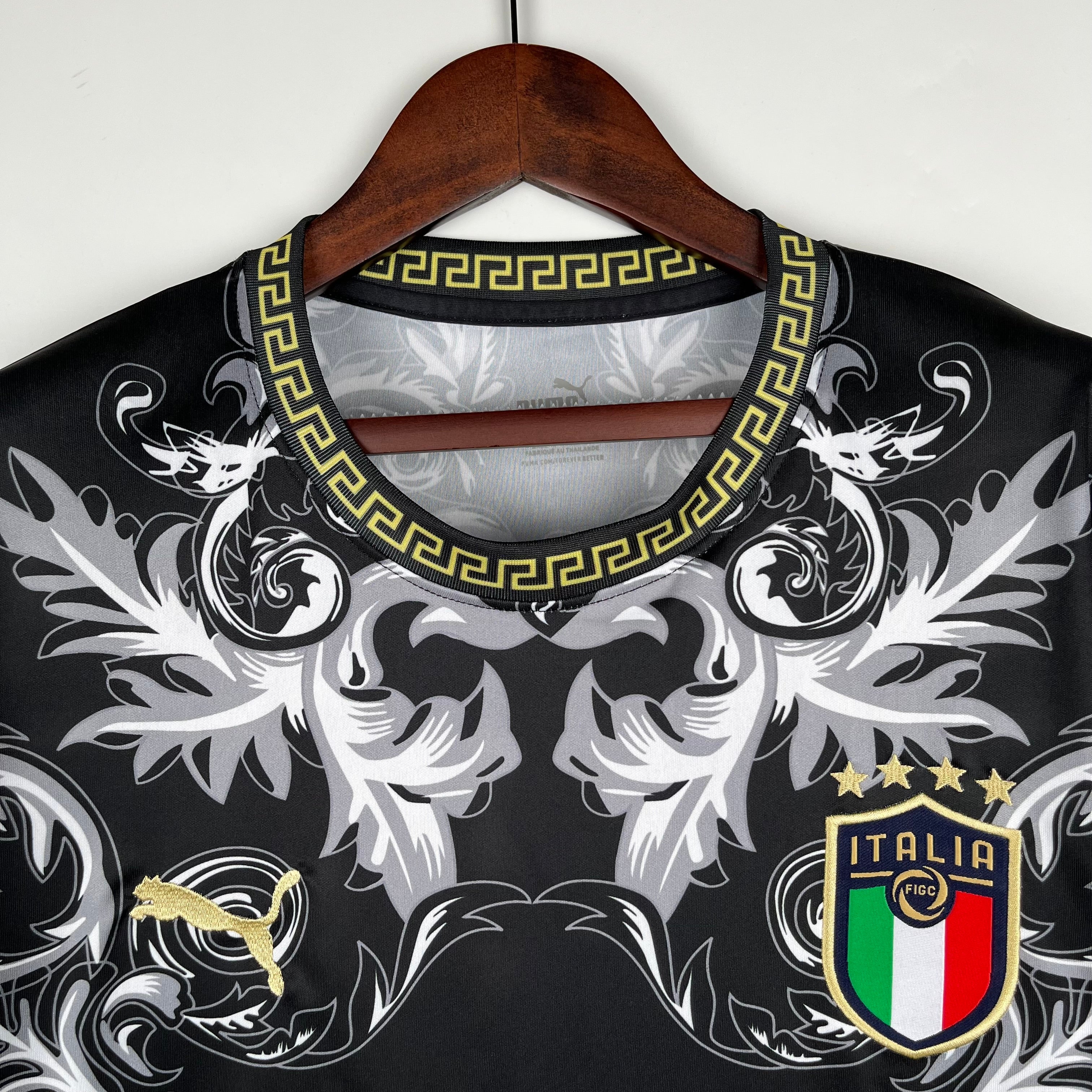 Maillot Italie ’NOIR’ Versace Edition 23/24