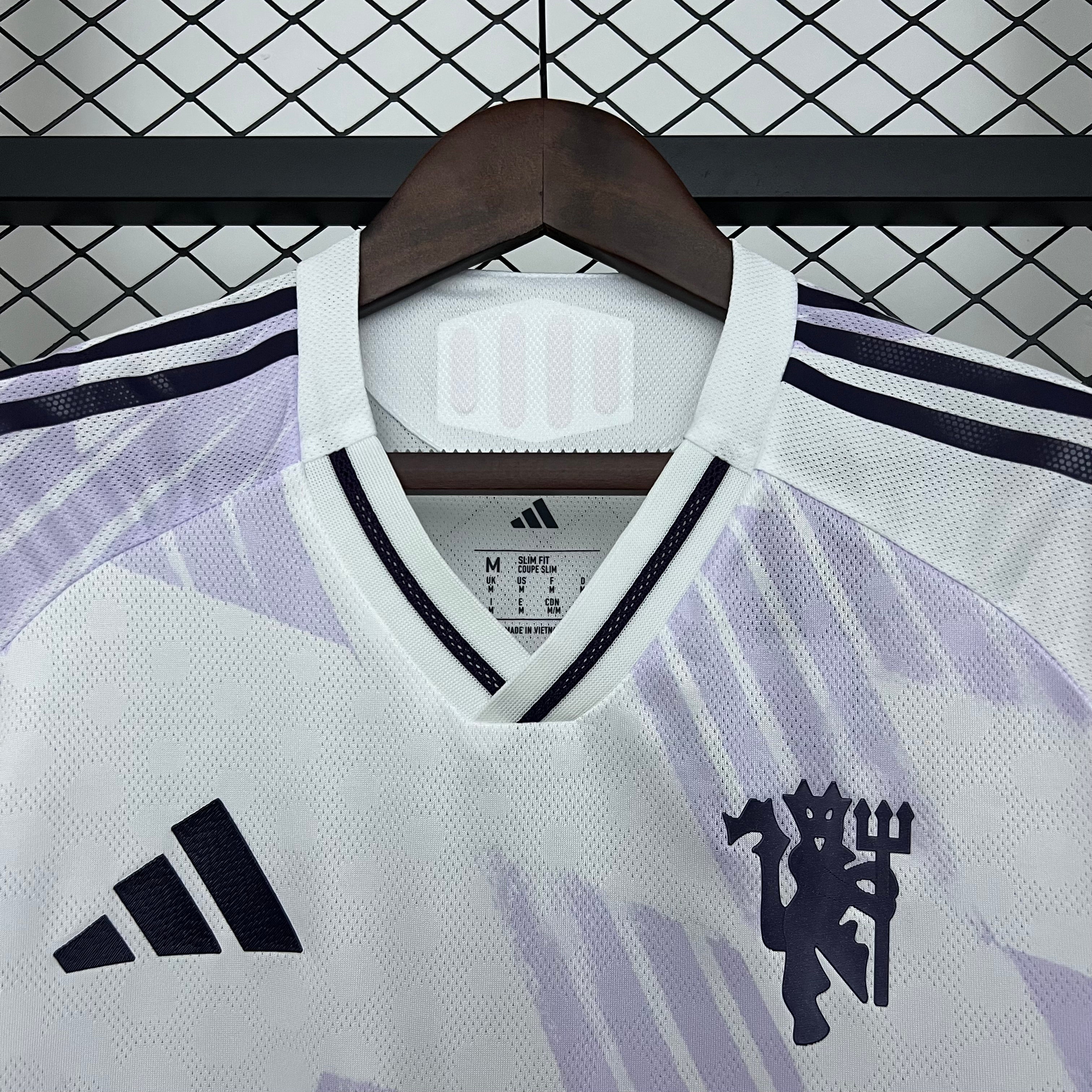 Maillot Manchester United ’ Blanc’ Extérieur 2025/2026